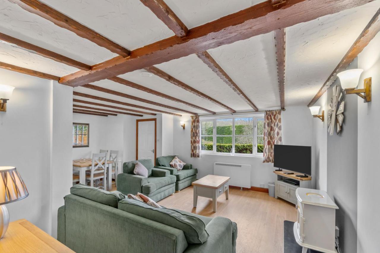 Crylla Valley Cottages - Access To Pool, Gym, Spa And More サルタッシュ エクステリア 写真