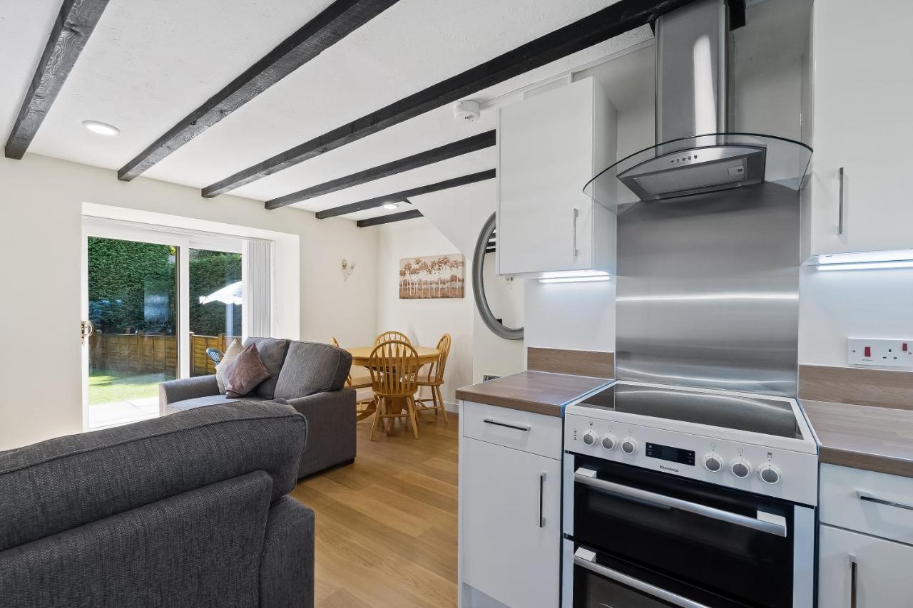 Crylla Valley Cottages - Access To Pool, Gym, Spa And More サルタッシュ エクステリア 写真