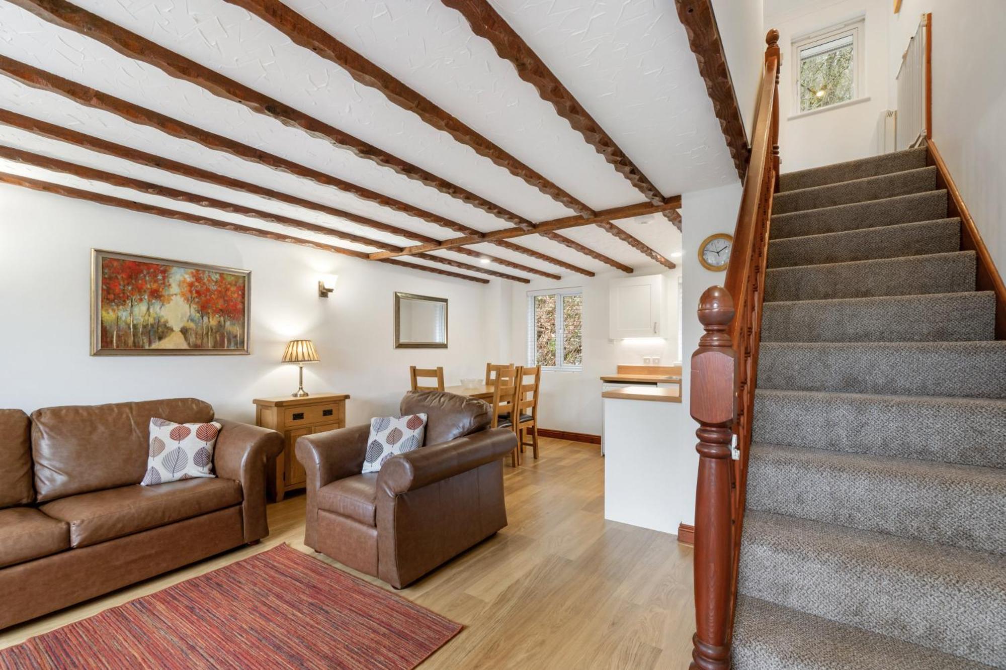 Crylla Valley Cottages - Access To Pool, Gym, Spa And More サルタッシュ 部屋 写真